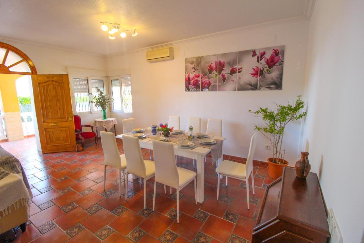 Great Villa, Sea Views, 20 Secs Walk To The Beach, Bbq, 9 People, 5 Mins Car From Alicante City Center, Sailing Club 3 Mins Walk Dış mekan fotoğraf