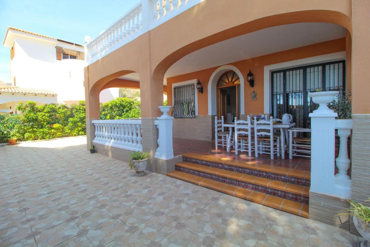 Great Villa, Sea Views, 20 Secs Walk To The Beach, Bbq, 9 People, 5 Mins Car From Alicante City Center, Sailing Club 3 Mins Walk Dış mekan fotoğraf