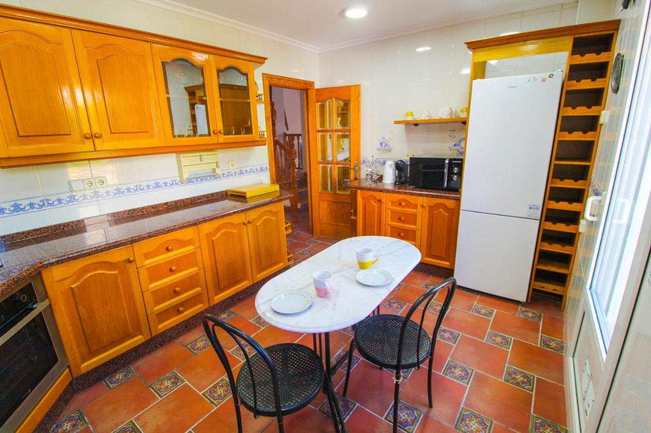 Great Villa, Sea Views, 20 Secs Walk To The Beach, Bbq, 9 People, 5 Mins Car From Alicante City Center, Sailing Club 3 Mins Walk Dış mekan fotoğraf
