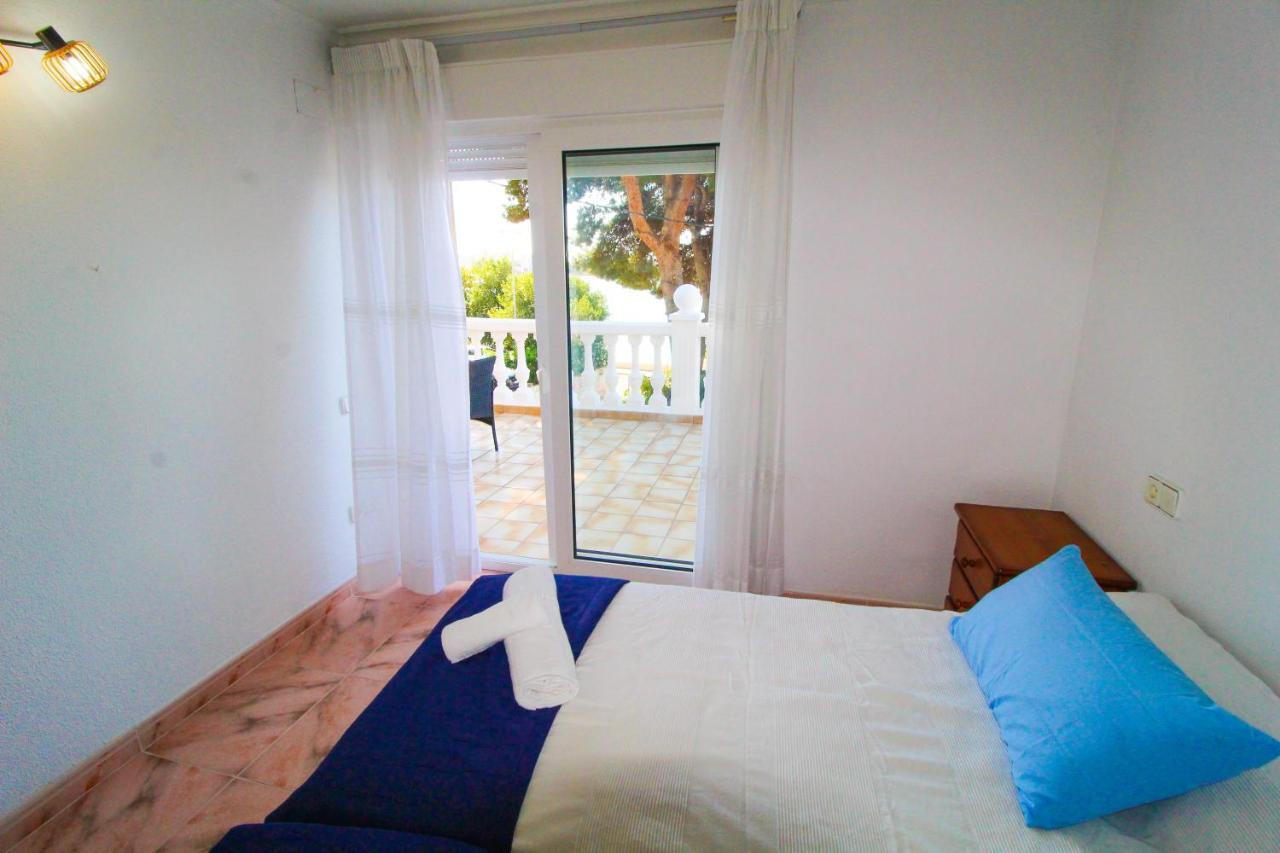 Great Villa, Sea Views, 20 Secs Walk To The Beach, Bbq, 9 People, 5 Mins Car From Alicante City Center, Sailing Club 3 Mins Walk Dış mekan fotoğraf